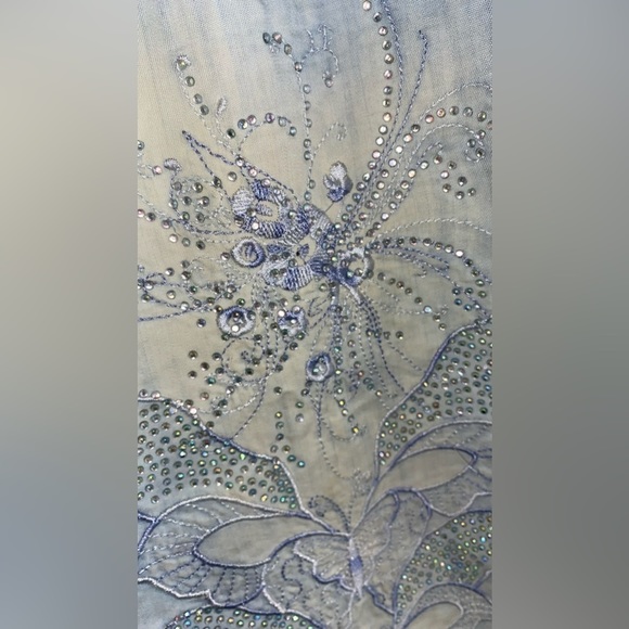 𝅺SEXY Washed Off Cropped Jeans with Rhinestone Detail - Picture 9 of 11